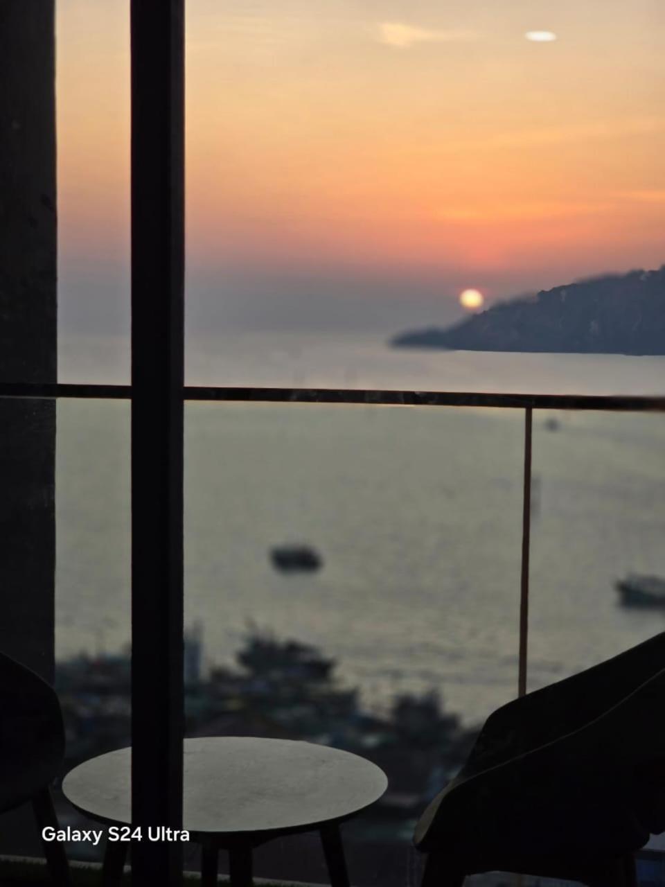 The Shore Seaview Center * Kota Kinabalu