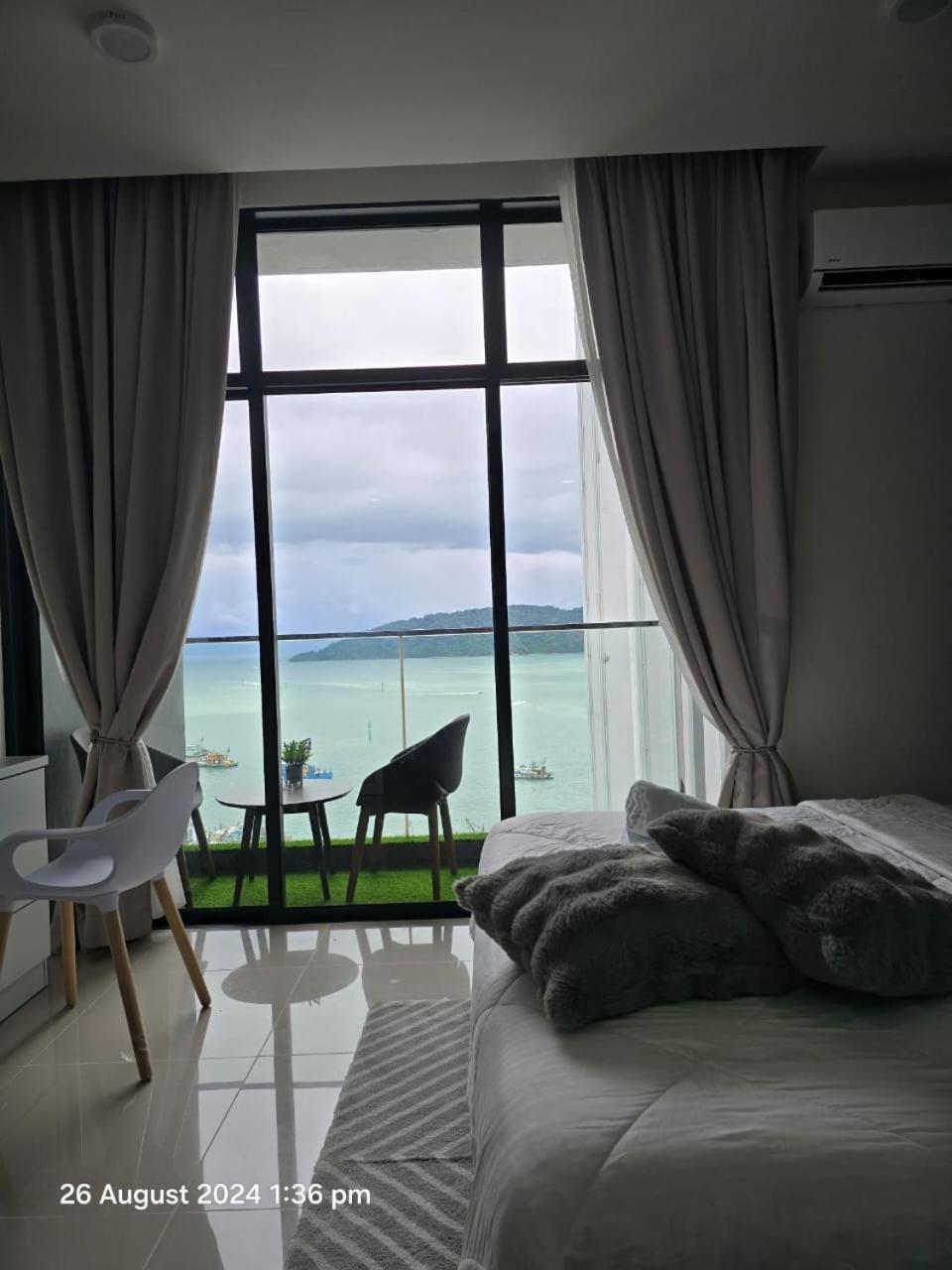 The Shore Seaview Center * Kota Kinabalu