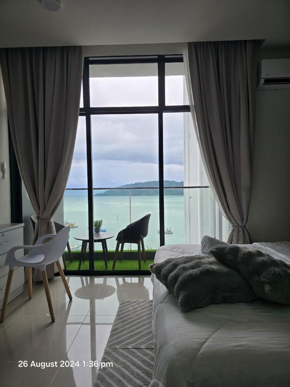 The Shore Seaview Center * Kota Kinabalu