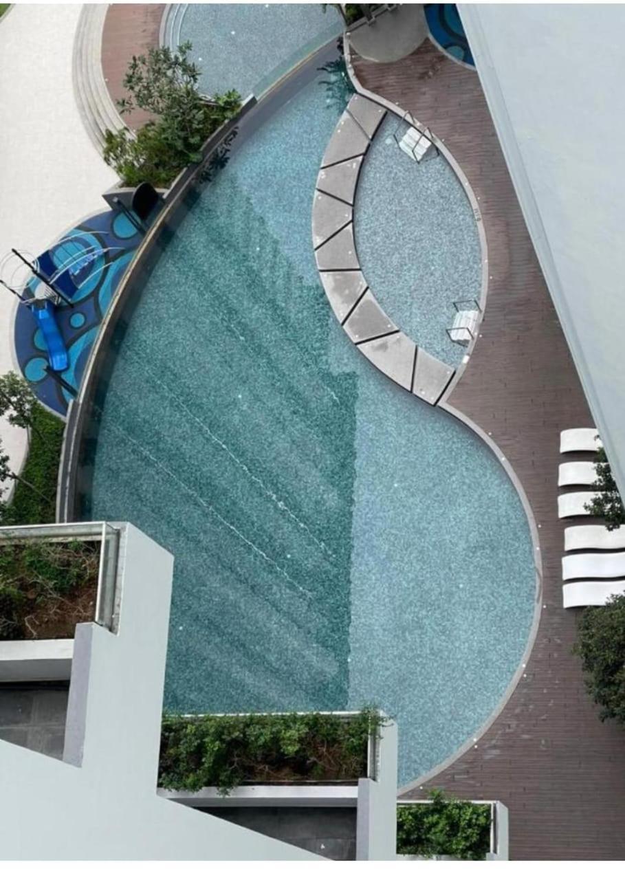 The Shore Seaview Center Apartment